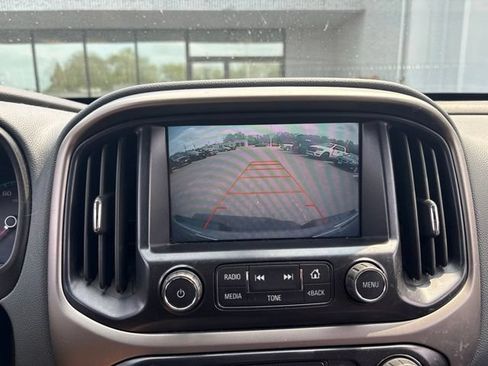 Used 2016 Chevrolet Colorado Z71 AWD/4WD image 17