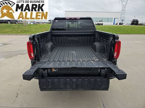 Used 2024 GMC Sierra 1500 AT4 w/ Technology Package AWD/4WD image 26