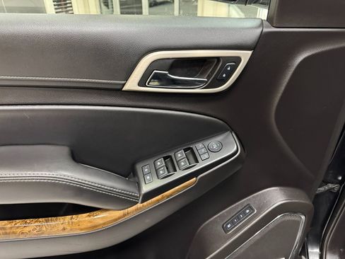 Used 2016 GMC Yukon Denali image 10