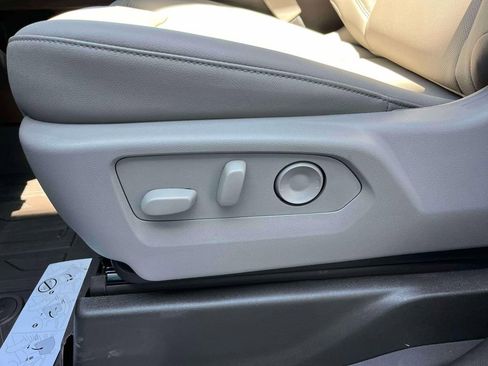 New 2026 GMC Sierra 1500 SLT w/ SLT Premium Plus Package image 23