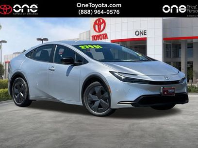 Used 2024 Toyota Prius LE