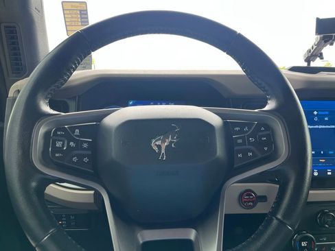 Used 2023 Ford Bronco Wildtrak AWD/4WD image 26