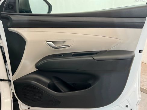 Used 2025 Hyundai Tucson SEL AWD/4WD image 23