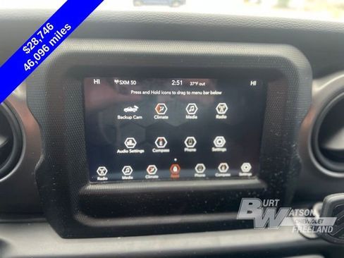 Used 2022 Jeep Gladiator Willys image 15