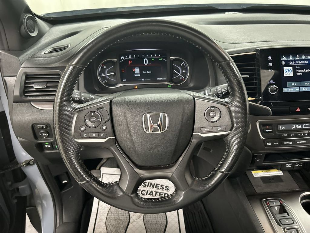 Used 2023 Honda Passport EX-L image 4