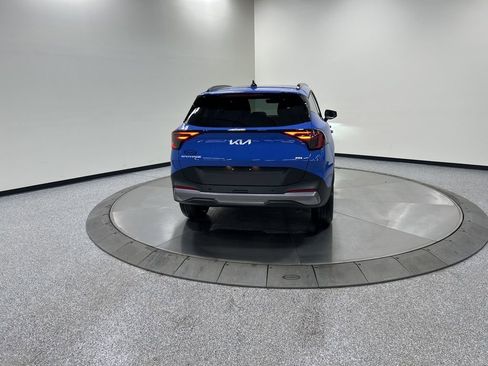 New 2026 Kia Sportage EX w/ EX Panorama Roof Package image 6