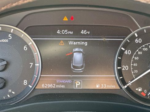 Used 2021 INFINITI QX50 Luxe w/ Appearance Package image 29