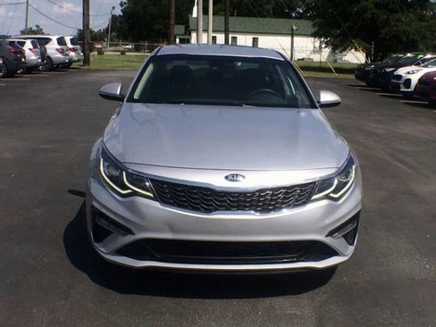 Used 2020 Kia Optima LX image 3
