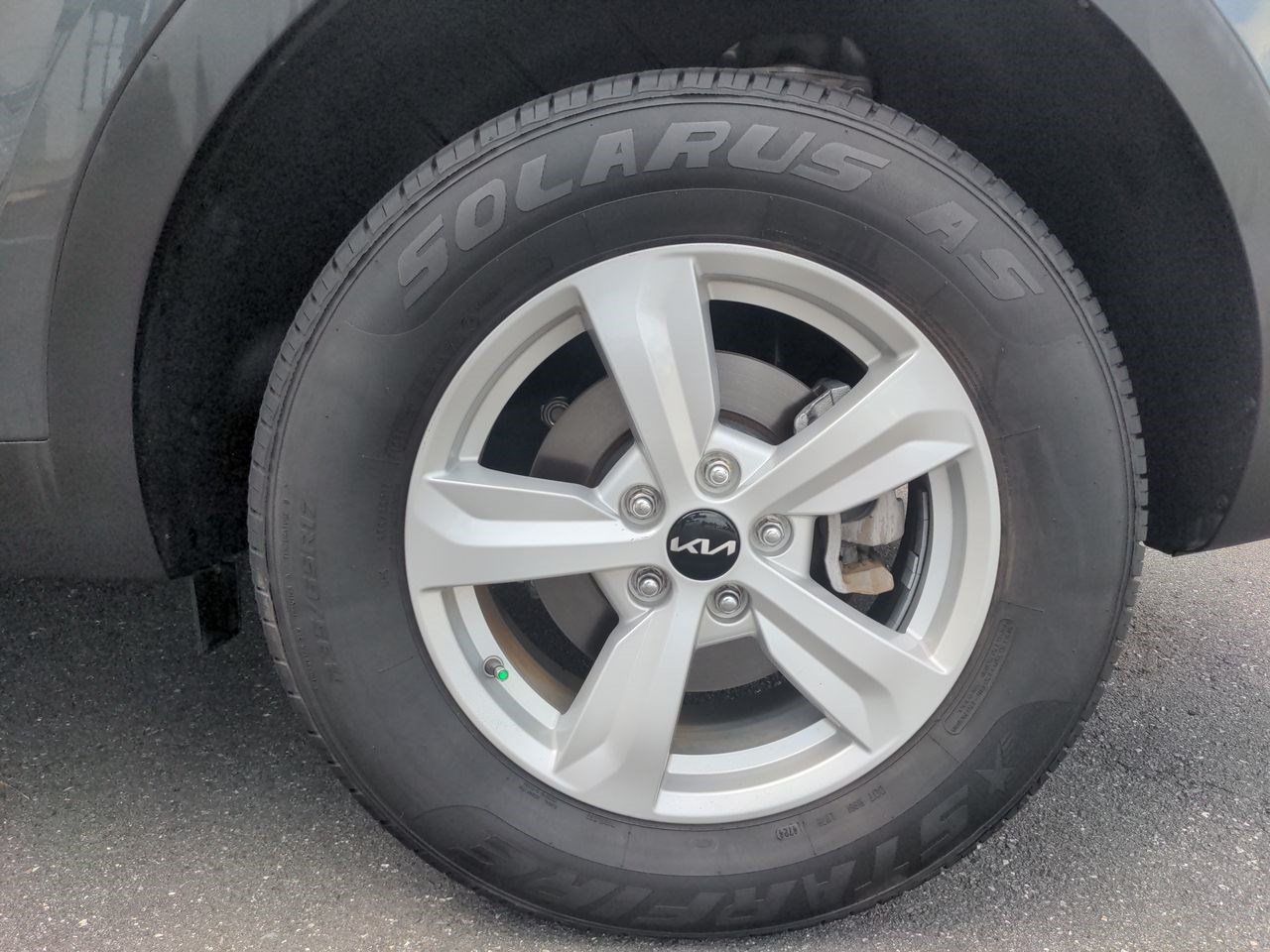 Used 2022 Kia Sorento LX AWD/4WD image 49