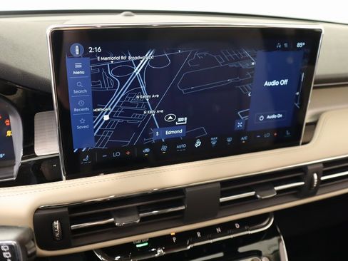 New 2026 Lincoln Corsair Premiere image 7