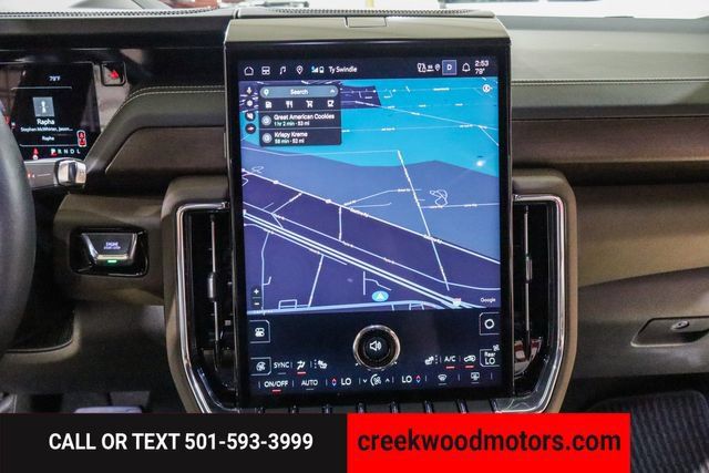 Used 2025 GMC Yukon Denali Ultimate AWD/4WD image 48