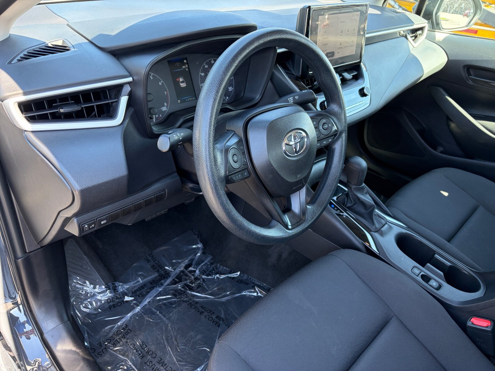 Certified 2025 Toyota Corolla LE FWD image 10