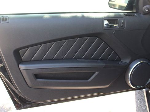 Used 2012 Ford Mustang GT Premium image 10