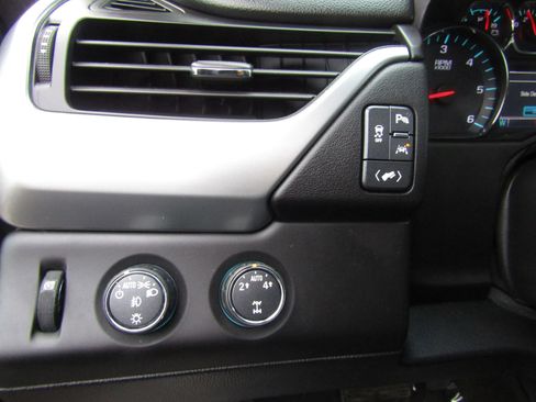 Used 2016 Chevrolet Tahoe LT image 24