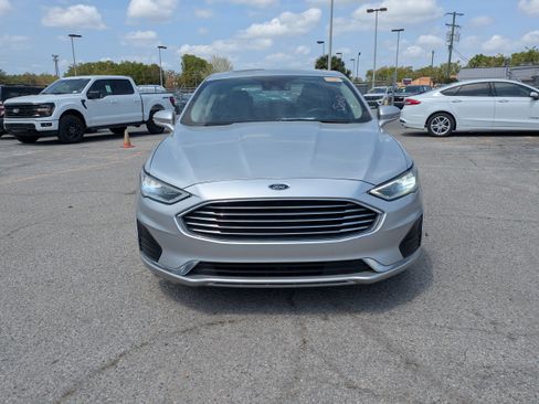 Used 2019 Ford Fusion SEL FWD image 8