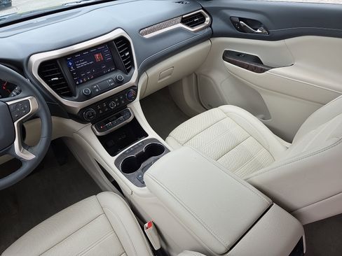 Used 2023 GMC Acadia Denali w/ Denali Ultimate Package FWD image 14
