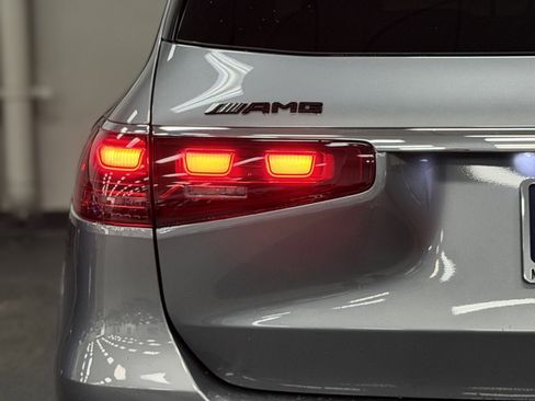 Used 2024 Mercedes-Benz GLS 63 AMG 4MATIC image 13