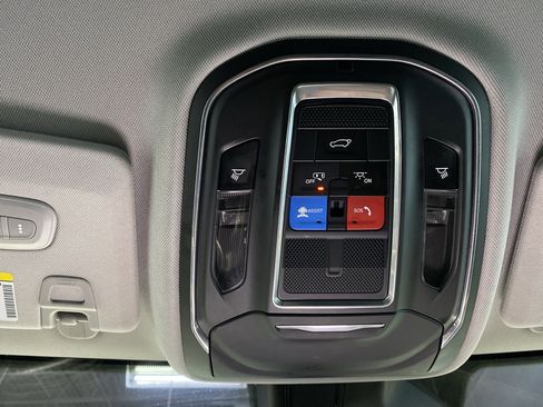 Used 2021 Jeep Grand Cherokee L Limited image 25