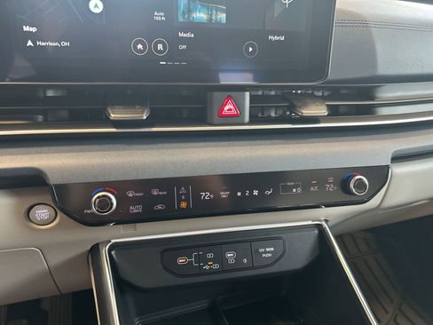 New 2026 Kia Carnival EX FWD image 27