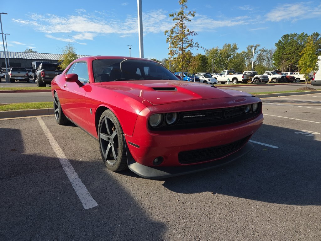Used 2015 Dodge Challenger SXT Plus RWD image 4