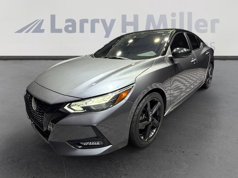 Certified 2023 Nissan Sentra SR w/ Midnight Edition Package image 1