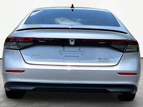Used 2024 Honda Accord Sport image 7