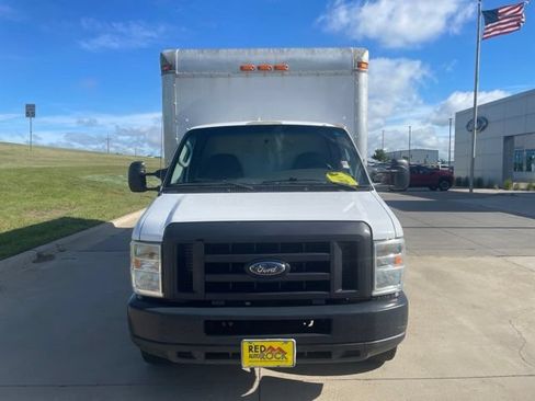 Used 2008 Ford E-350 and Econoline 350 Super Duty RWD image 6