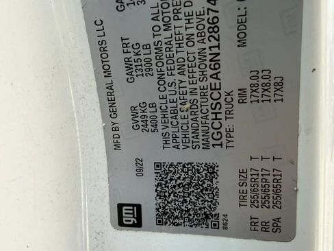 Used 2022 Chevrolet Colorado LT w/ Fleet Safety Package image 2