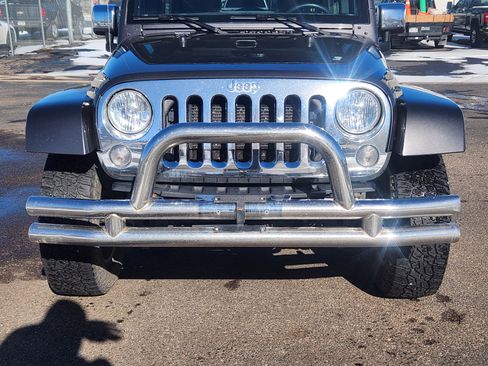 Used 2016 Jeep Wrangler Unlimited Sahara w/ Mopar Chrome Edition Group image 7