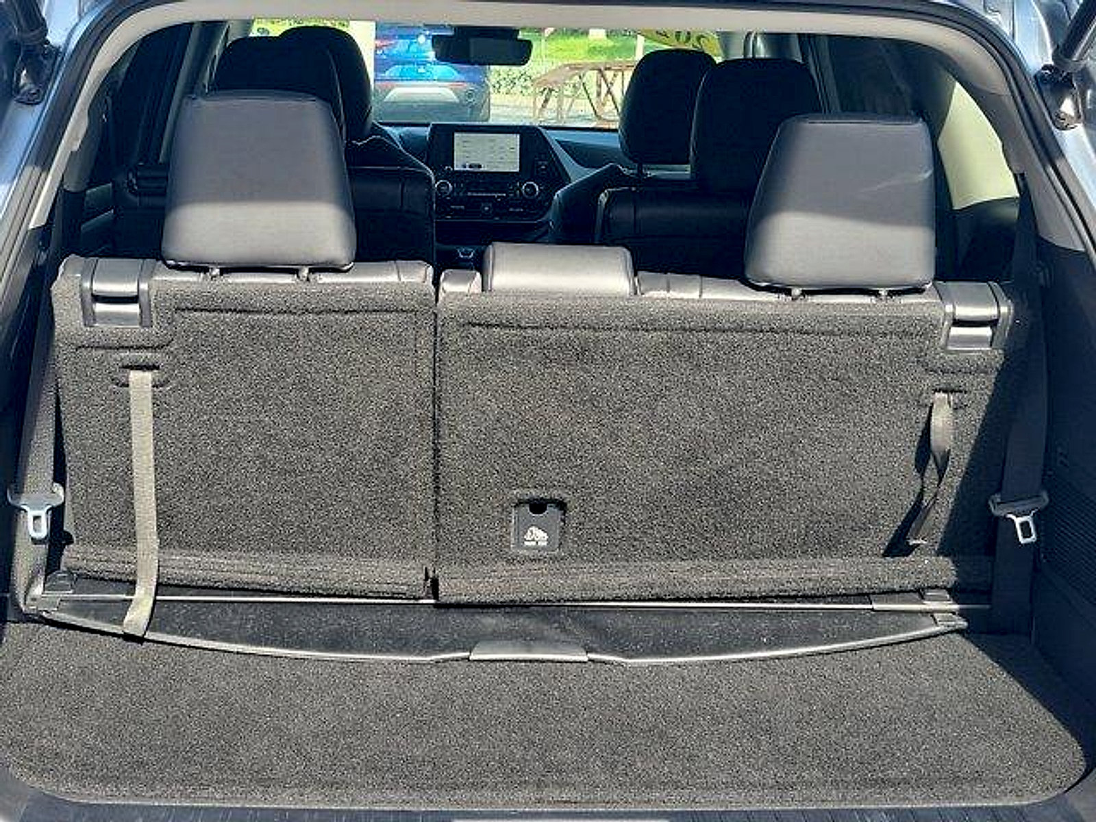 Used 2023 Toyota Highlander XLE FWD image 10