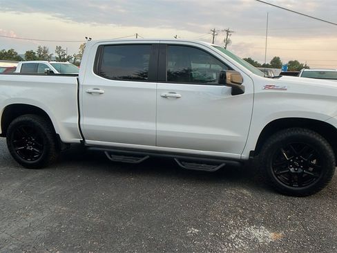 Certified 2022 Chevrolet Silverado 1500 RST image 4