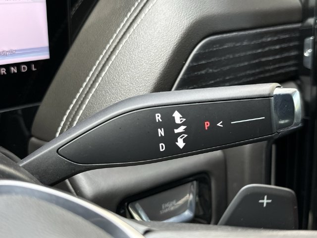 Certified 2025 GMC Yukon XL AT4 Ultimate AWD/4WD image 28