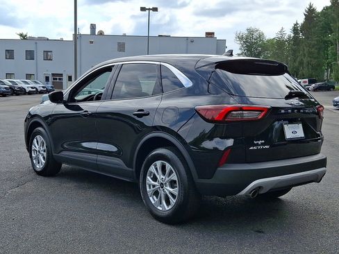 Certified 2023 Ford Escape Active AWD/4WD image 4