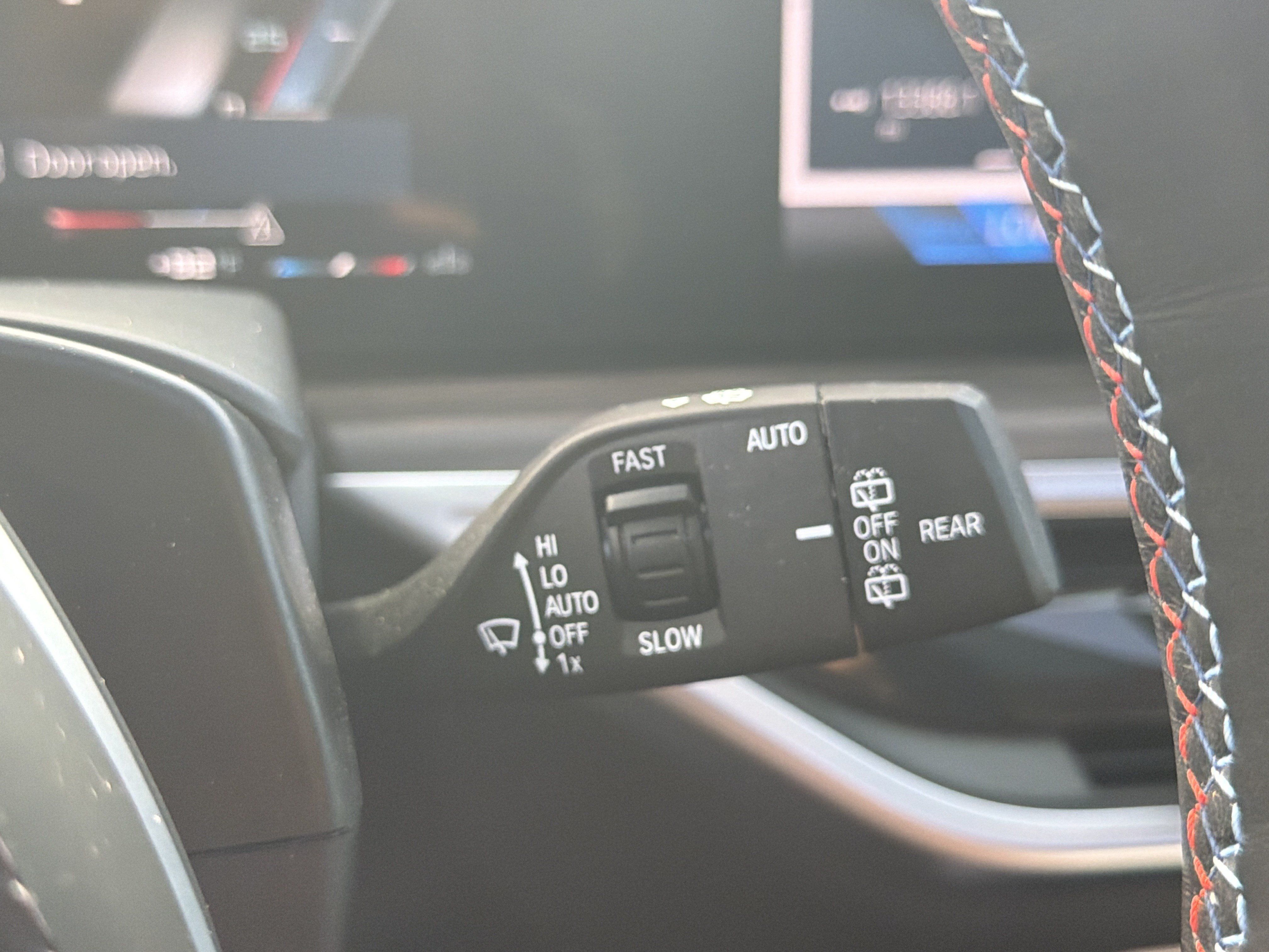 Used 2025 BMW X5 M60i AWD/4WD image 34
