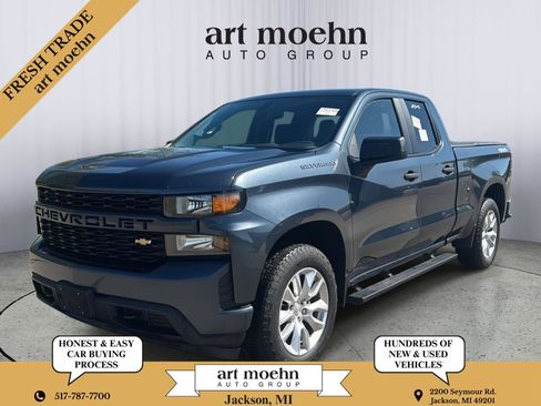 Used 2019 Chevrolet Silverado 1500 Custom w/ Custom Convenience Package AWD/4WD image 1