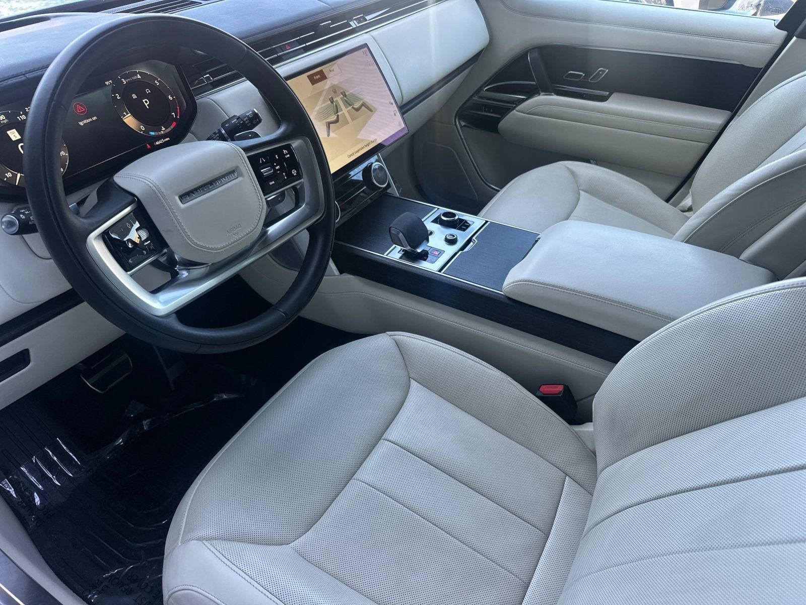 Used 2023 Land Rover Range Rover SE AWD/4WD image 10