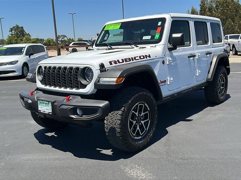 Used 2025 Jeep Wrangler Unlimited Rubicon AWD/4WD image 7