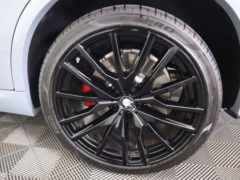 Certified 2025 BMW X5 M60i image 32