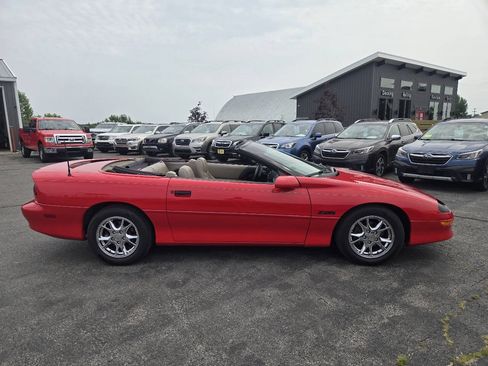 Used 1996 Chevrolet Camaro Z28 RWD image 4