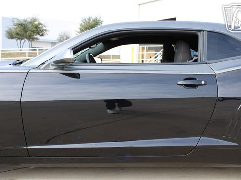 Used 2012 Chevrolet Camaro SS w/ Orange Stripe Package image 34