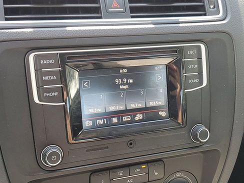 Used 2017 Volkswagen Jetta S w/ Jetta S Cold Weather Package image 29