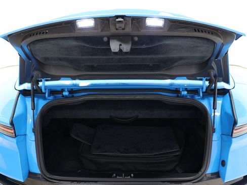 Used 2022 Aston Martin DBS Superleggera Volante RWD image 60