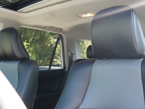 Used 2016 Toyota 4Runner SR5 Premium RWD image 8