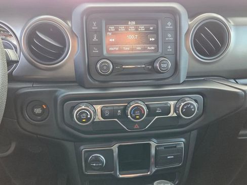 Certified 2021 Jeep Wrangler Sport image 20