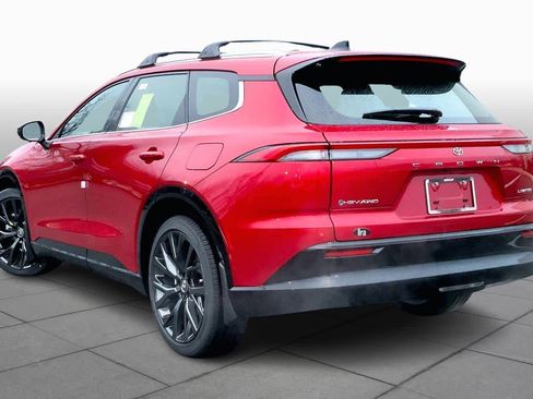 New 2025 Toyota Crown Signia image 12