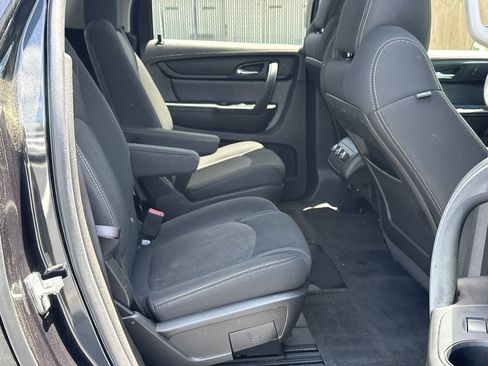 Used 2014 GMC Acadia SLE FWD image 13