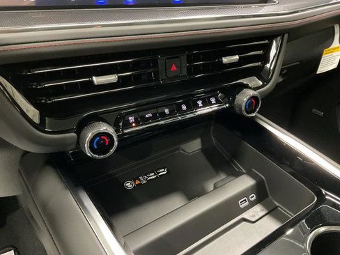 New 2026 Chevrolet Suburban RST w/ Comfort Package AWD/4WD image 19
