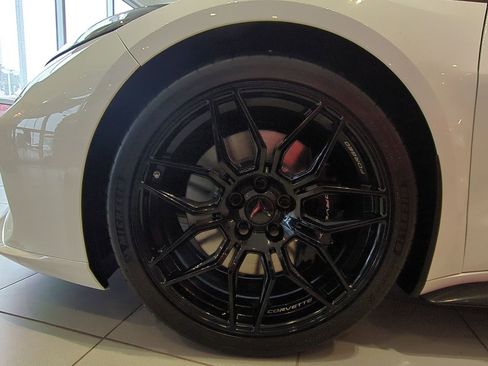 New 2025 Chevrolet Corvette Z06 image 32