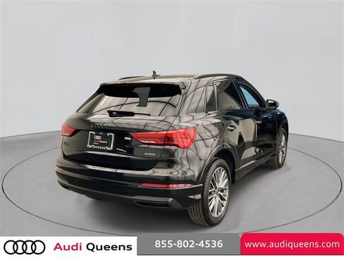 Used 2023 Audi Q3 2.0T Premium w/ Convenience Package image 4