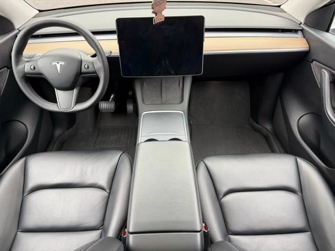 Used 2021 Tesla Model Y 2WD image 24